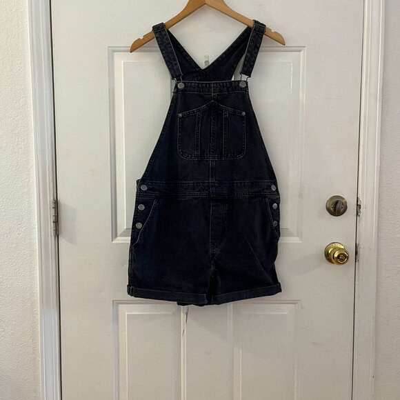 Old Navy Woman's Black Slouchy Shortie Washed Coal Jean Overall Shorts Sz Med - Picture 5 of 8
